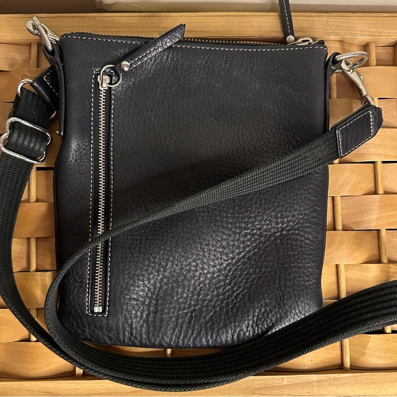 Coach Black Pebble Leather Crossbody Bag Silver Hardware Minimalist Luxe EUC - Picture 2 of 8